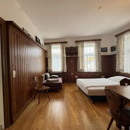 Salzkammergut Homes Gmunden - See- und Stadtblick, zentrale Lage, Balkon - ideal für Familien *