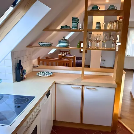 Altstadt Loft Gmunden DG mit Balkon und Seeblick *