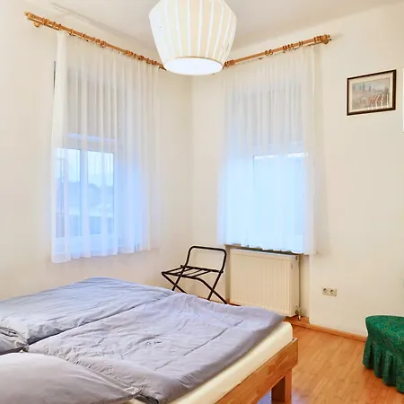 Altstadt Maisonette Dg Mit Balkon Und Seeblick Gmunden