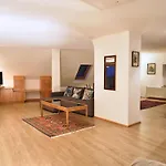 Apartment Altstadt Maisonette Dg Mit Balkon Und Seeblick *