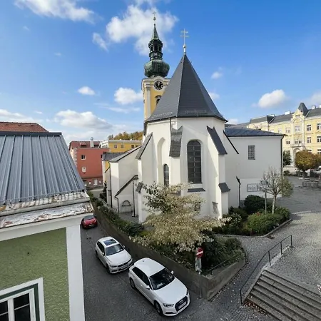 Altstadt Maisonette Gmunden Dg Mit Balkon Und Seeblick 아파트