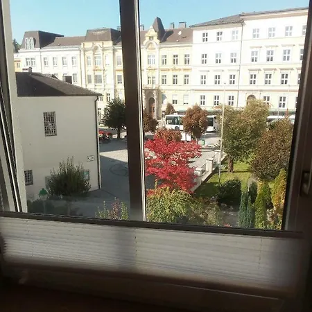 아파트 Altstadt Maisonette Gmunden Dg Mit Balkon Und Seeblick *
