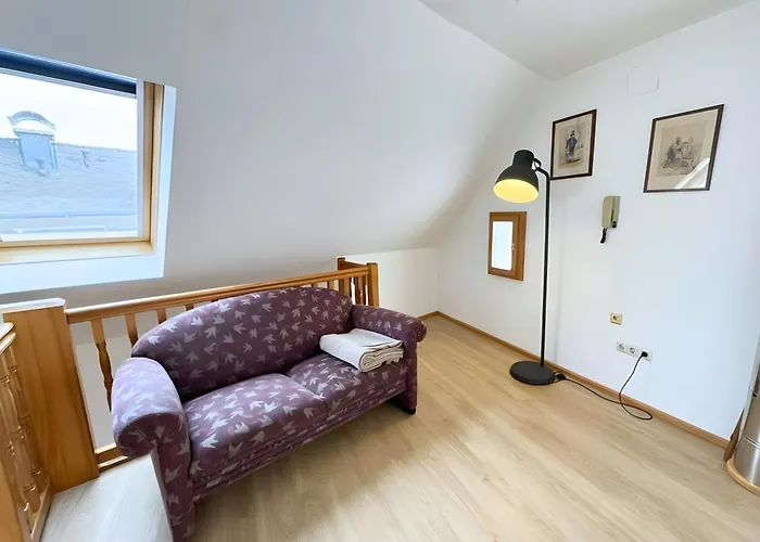 Altstadt Maisonette Dg Mit Balkon Und Seeblick アパート *